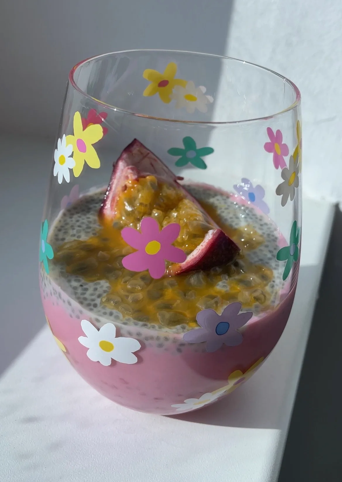 Limetten-Beeren Glow Smoothie Bowl