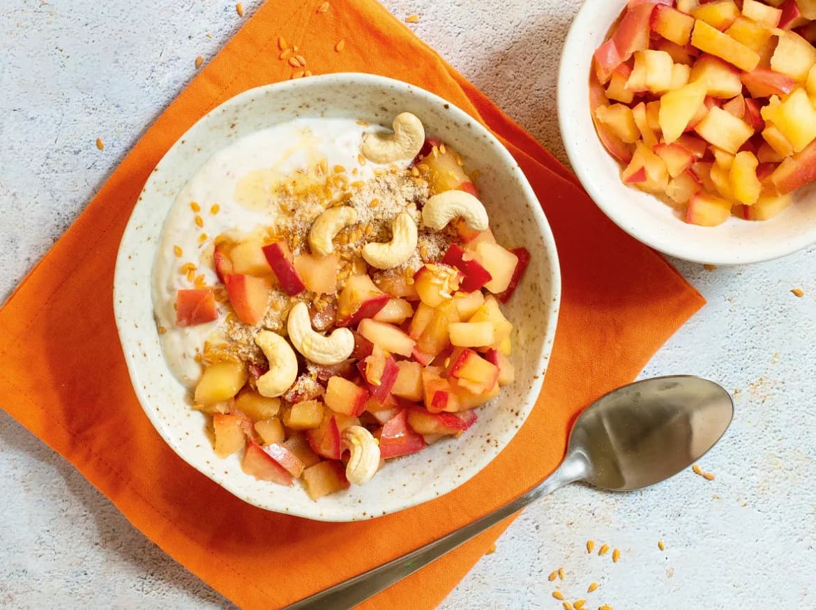 Basische Bowl mit Zimt-Äpfeln