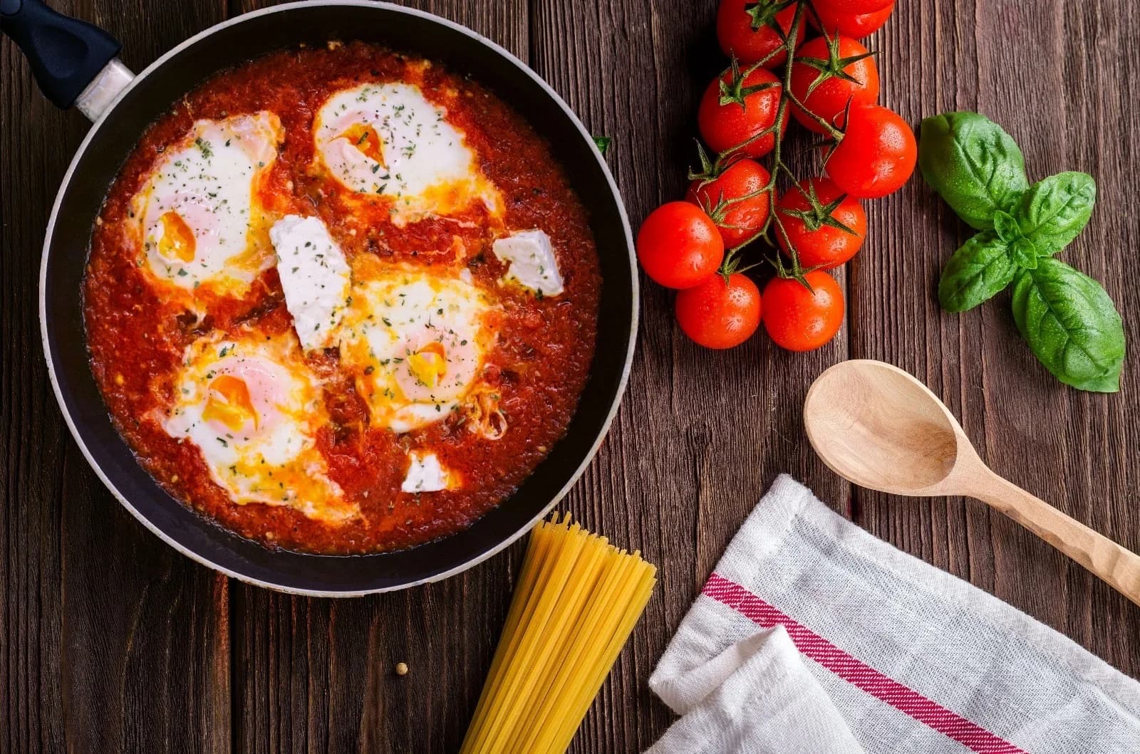 Wärmendes Shakshuka
